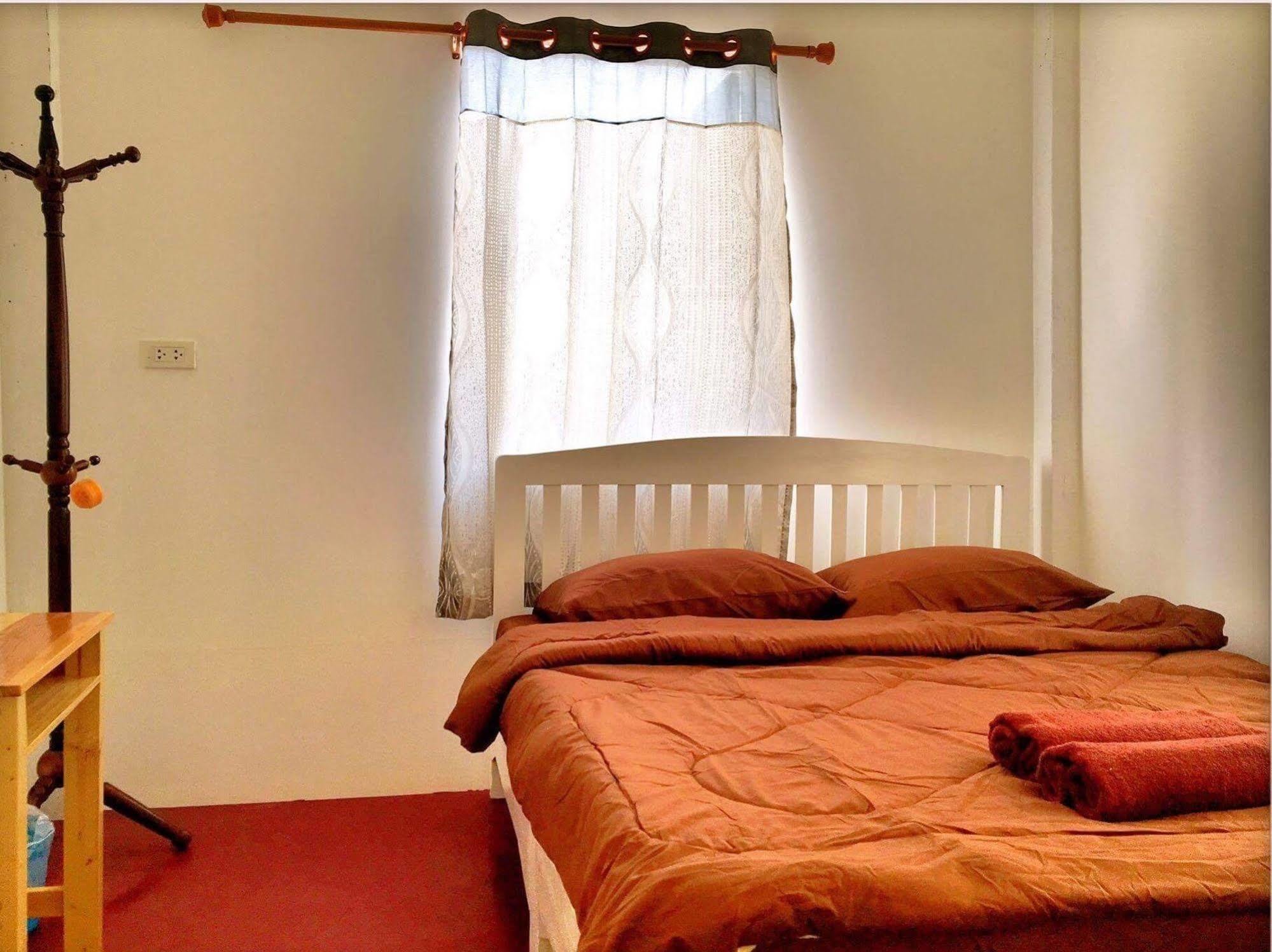 チエンマイ パアプ ハウス Bed & Breakfast エクステリア 写真
